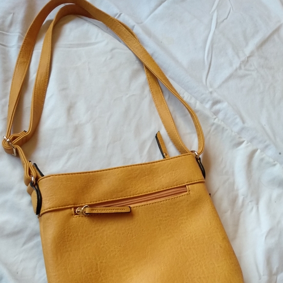 Mia & Luca Brown Purse - Picture 2 of 6